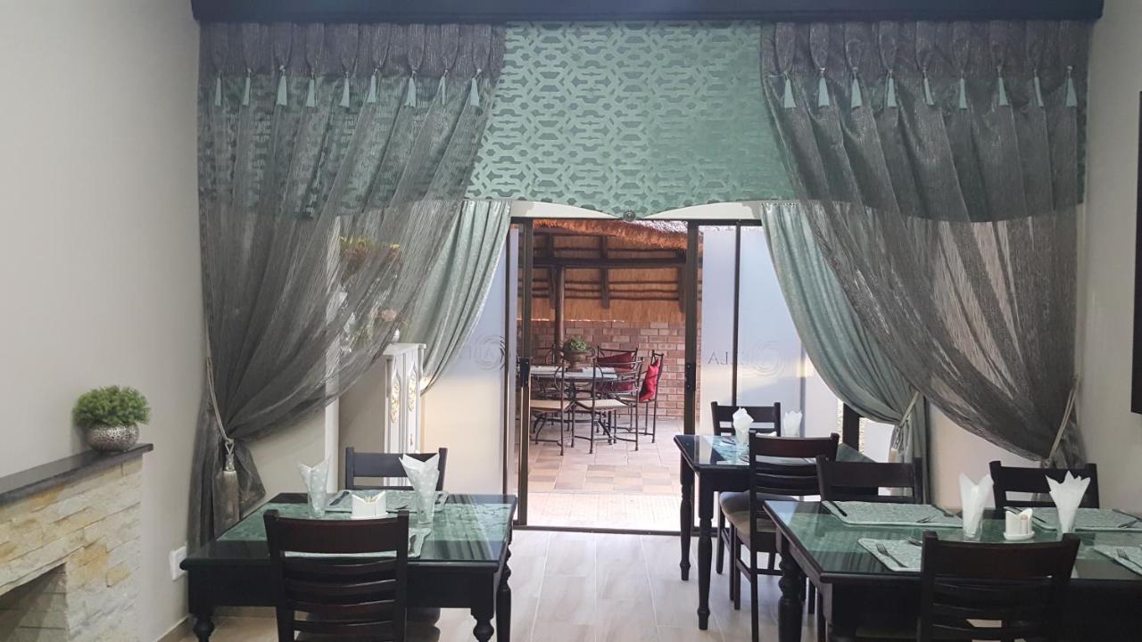 Abella Bed And Breakfast Vryburg Extérieur photo
