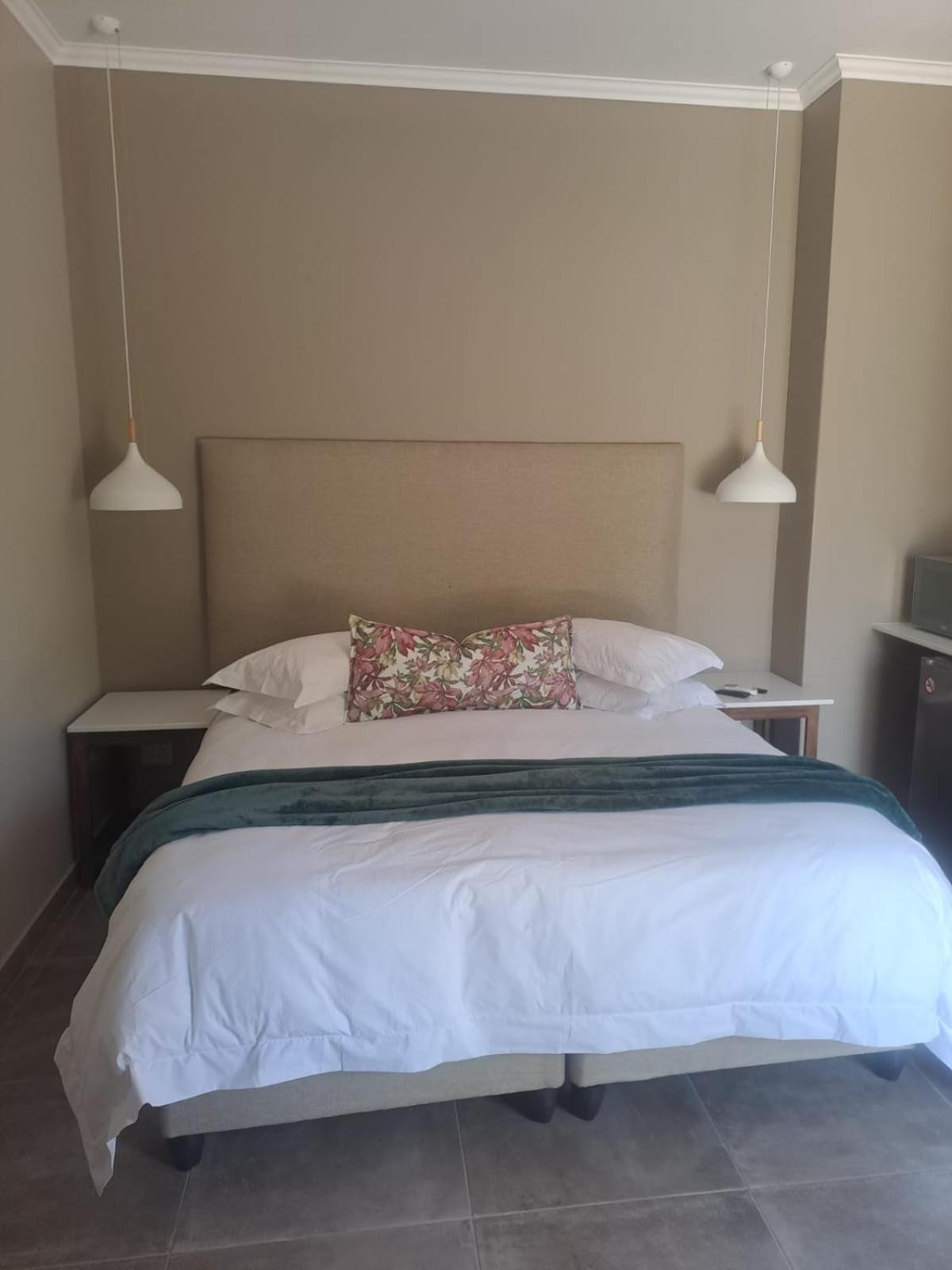 Abella Bed And Breakfast Vryburg Extérieur photo