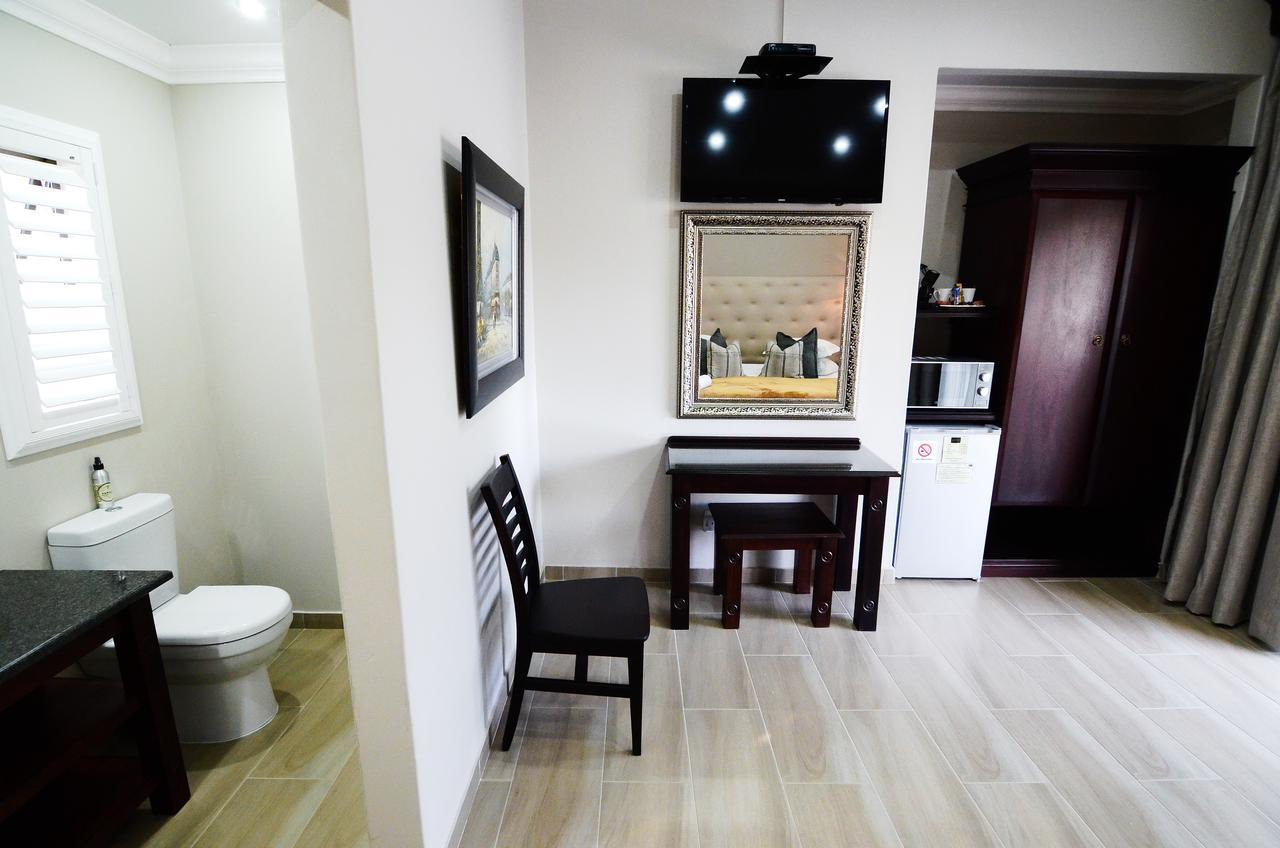 Abella Bed And Breakfast Vryburg Extérieur photo